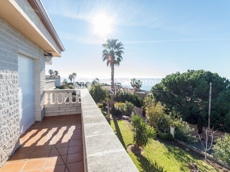 Villa for Sale in Lloret De Mar, Gerona 24