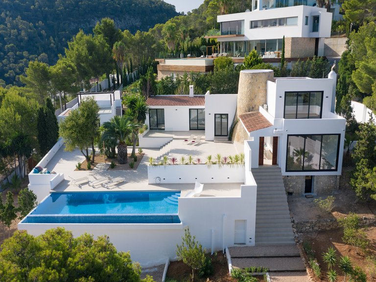 Villa for Sale in Cala Moli, Ibiza 1