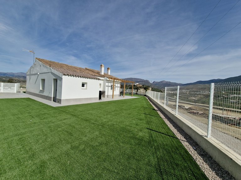 Villa for Sale in Vinuela, Malaga 49