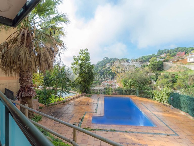 Villa for Sale in Lloret De Mar, Gerona 3