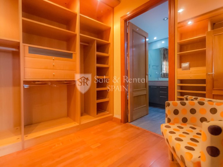 Villa for Sale in Lloret De Mar, Gerona 23