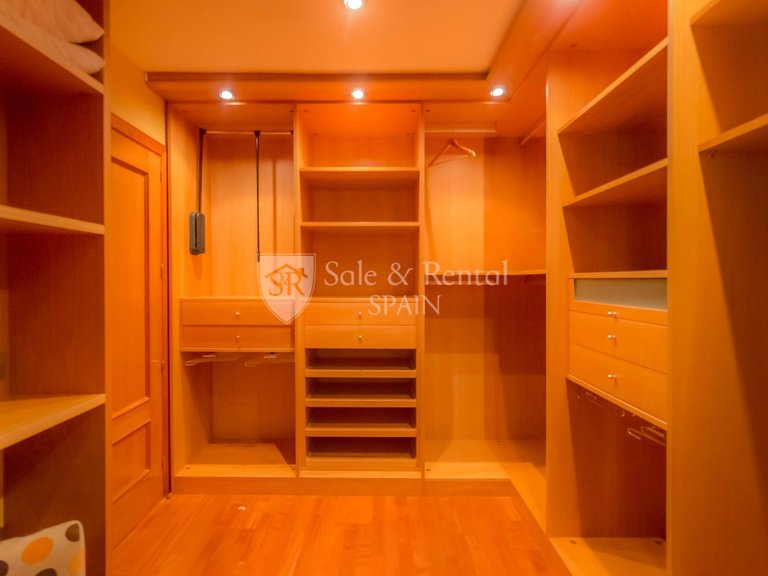 Villa for Sale in Lloret De Mar, Gerona 24