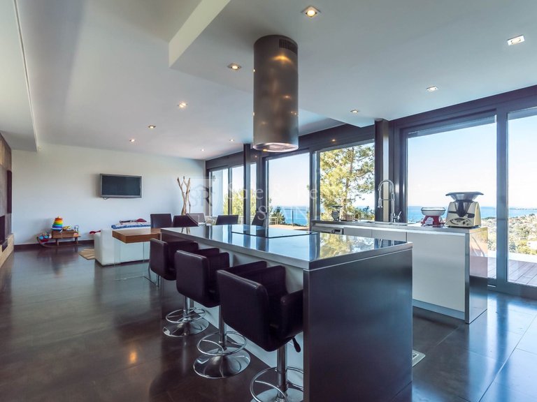 Villa for Sale in Lloret De Mar, Gerona 6
