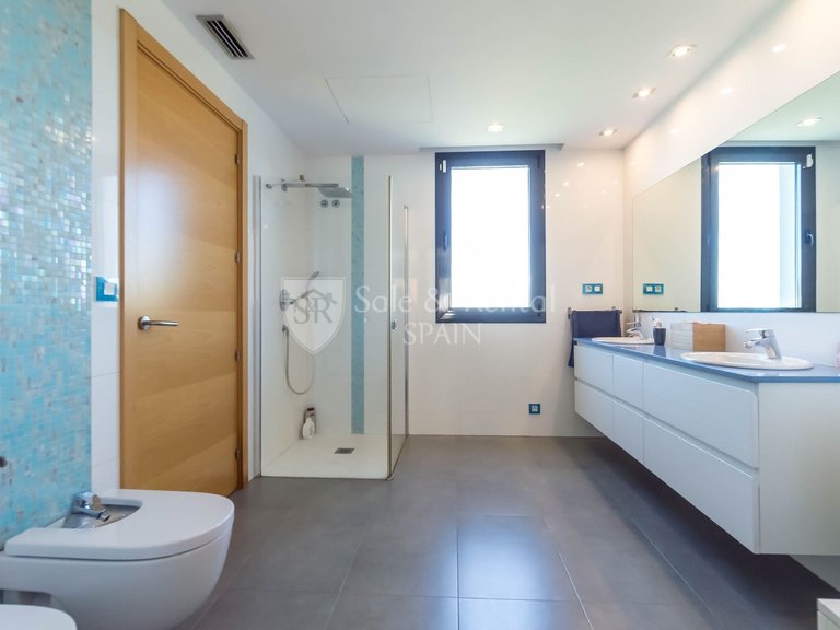 Villa for Sale in Lloret De Mar, Gerona 20
