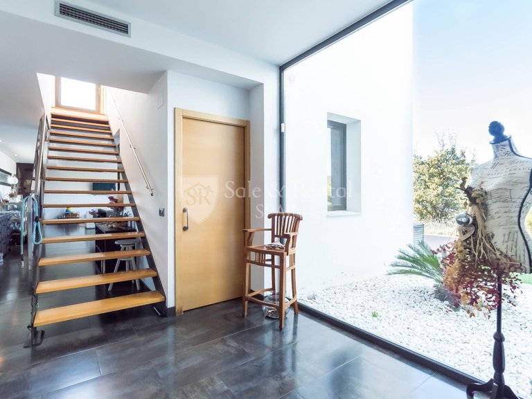Villa for Sale in Lloret De Mar, Gerona 25
