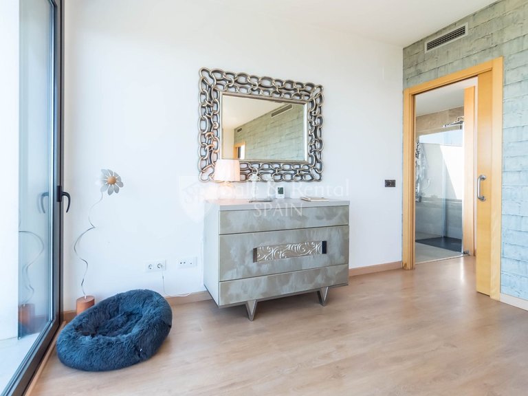 Villa for Sale in Lloret De Mar, Gerona 30