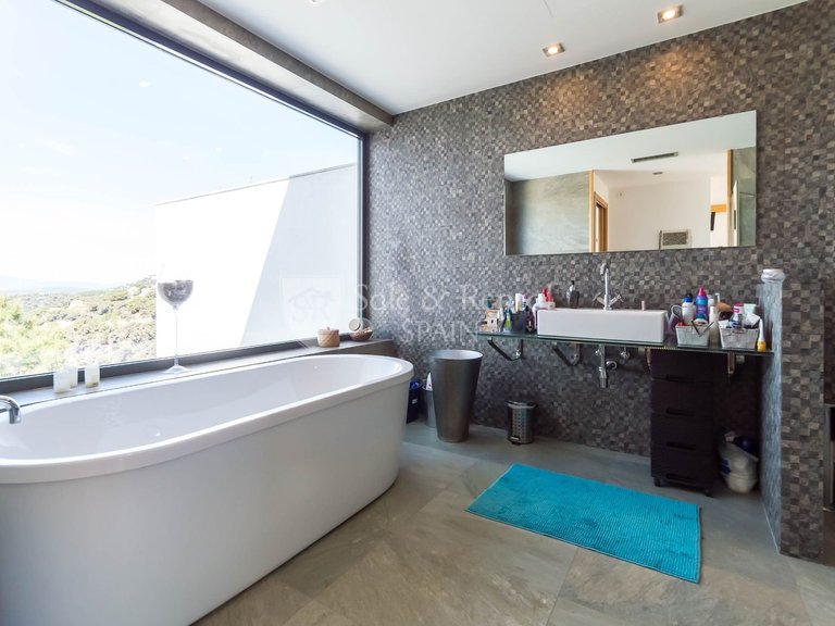 Villa for Sale in Lloret De Mar, Gerona 32