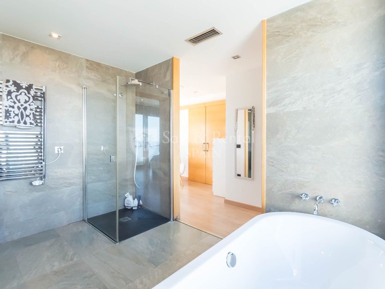 Villa for Sale in Lloret De Mar, Gerona 34