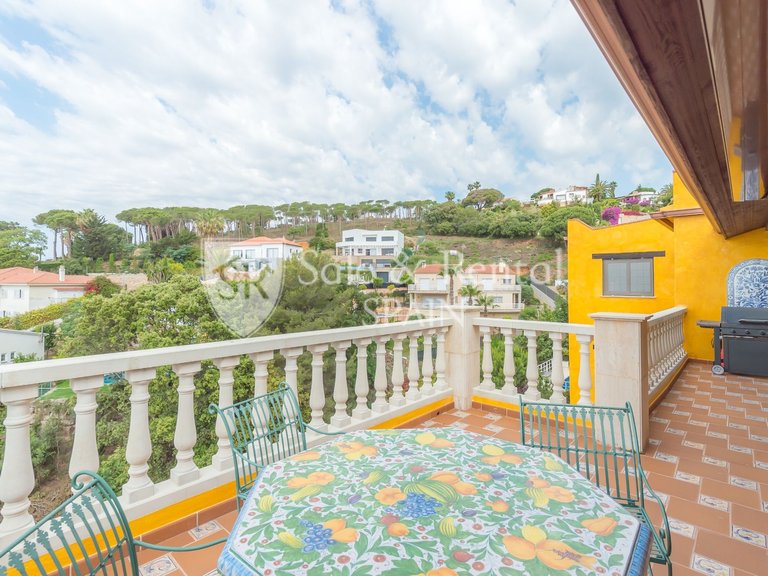 Villa for Sale in Lloret De Mar, Gerona 4