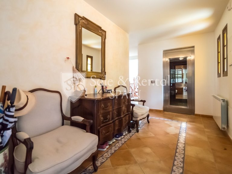 Villa for Sale in Lloret De Mar, Gerona 15
