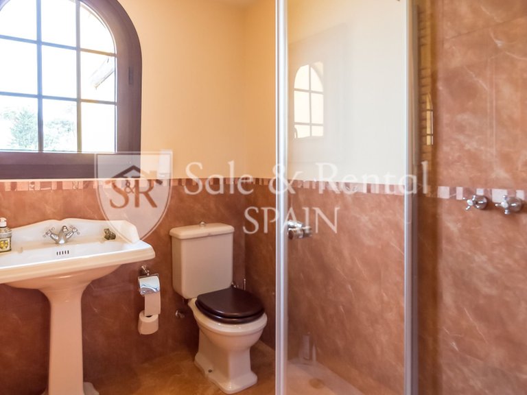 Villa for Sale in Lloret De Mar, Gerona 16