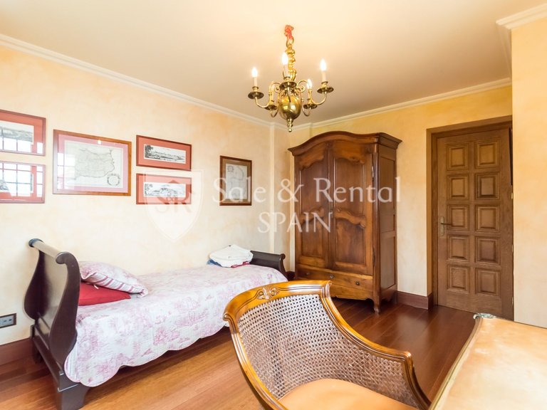 Villa for Sale in Lloret De Mar, Gerona 20