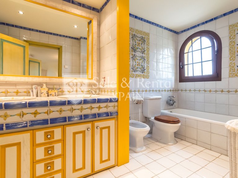 Villa for Sale in Lloret De Mar, Gerona 27