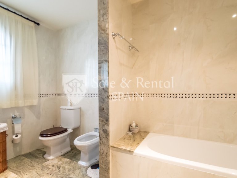 Villa for Sale in Lloret De Mar, Gerona 36