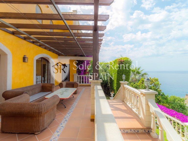Villa for Sale in Lloret De Mar, Gerona 42