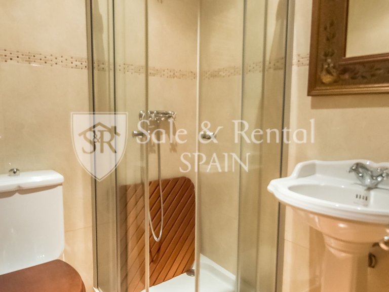 Villa for Sale in Lloret De Mar, Gerona 46