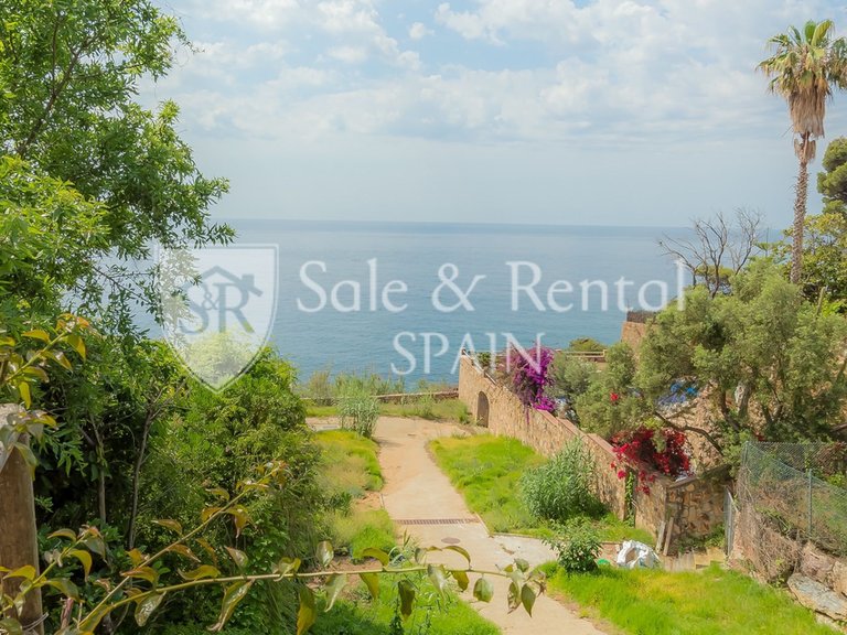 Villa for Sale in Lloret De Mar, Gerona 49