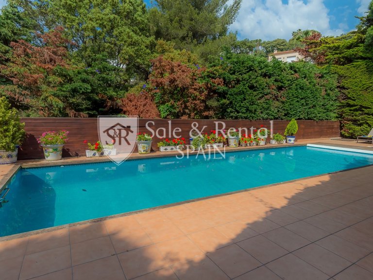 Villa for Sale in Lloret De Mar, Gerona 50