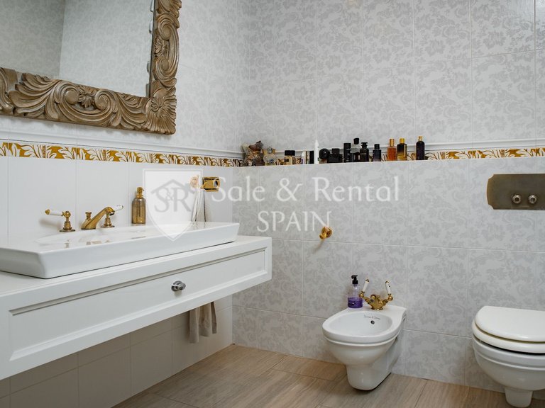 Villa for Sale in Lloret De Mar, Gerona 33