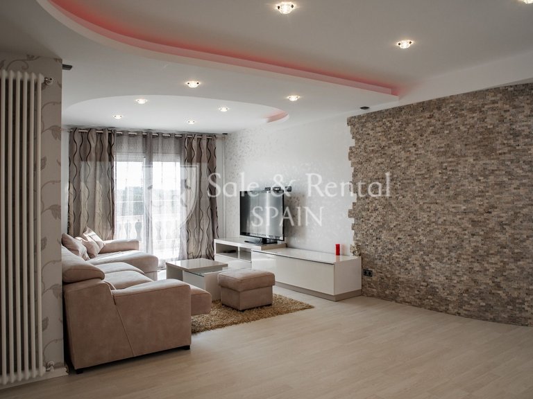 Villa for Sale in Lloret De Mar, Gerona 44
