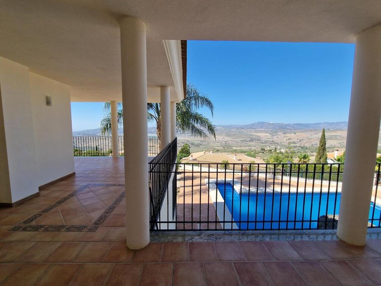 Villa for Sale in Periana, Malaga 42