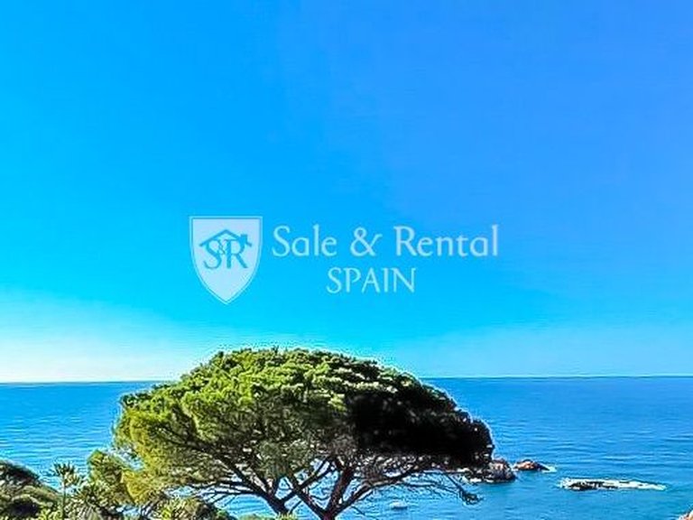 Apartment for Sale in Sant Feliu De Guixols, Gerona 3