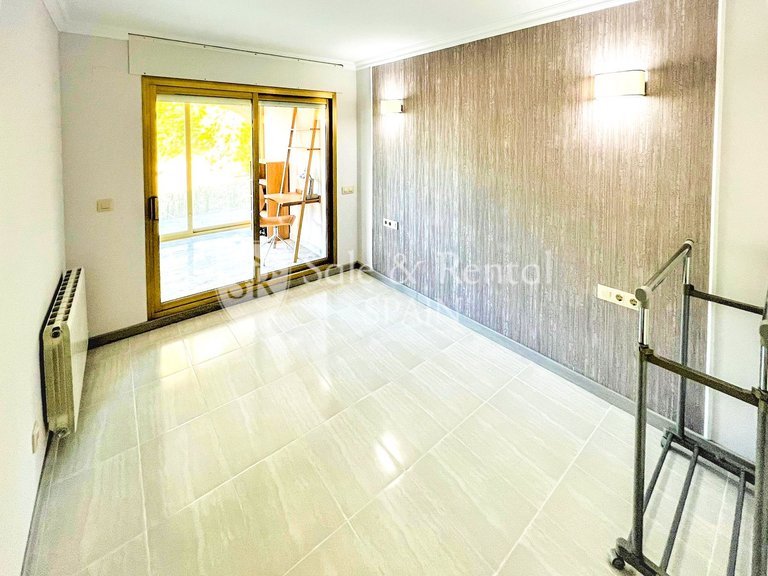 Apartment for Sale in Sant Feliu De Guixols, Gerona 17