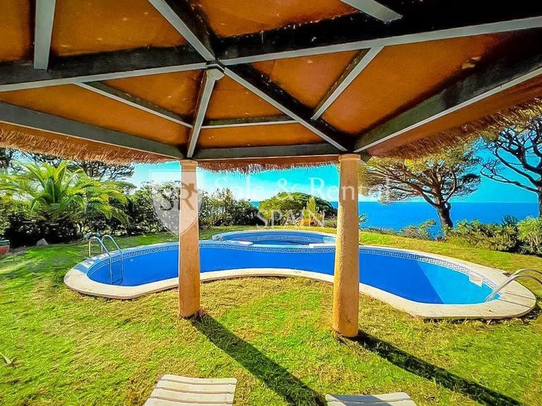 Apartment for Sale in Sant Feliu De Guixols, Gerona 25