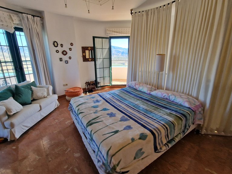 Villa for Sale in Vinuela, Malaga 45