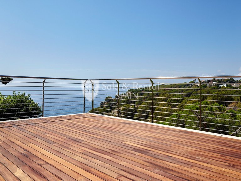 Villa for Sale in Lloret De Mar, Gerona 9