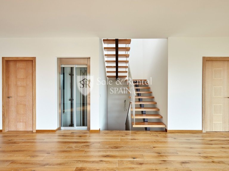 Villa for Sale in Lloret De Mar, Gerona 16