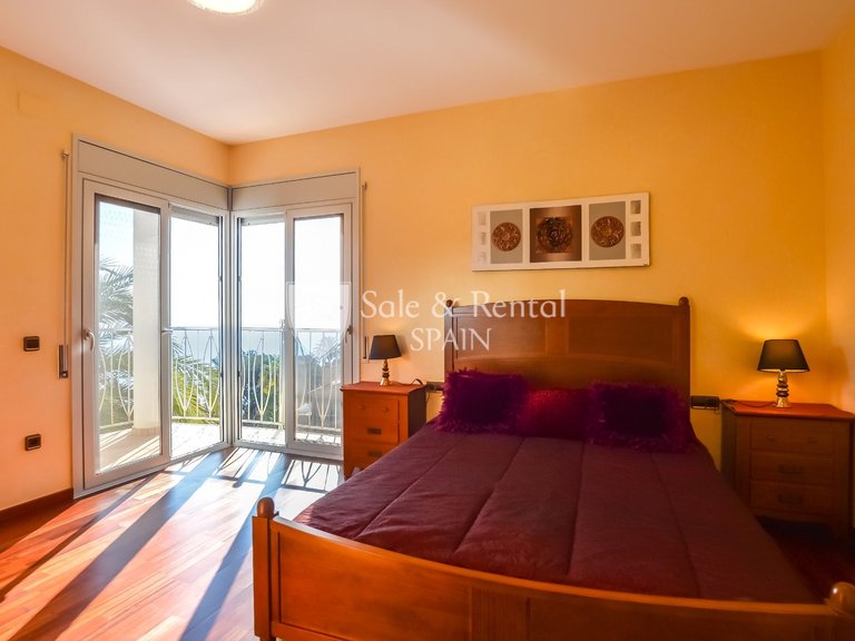 Villa for Sale in Lloret De Mar, Gerona 28