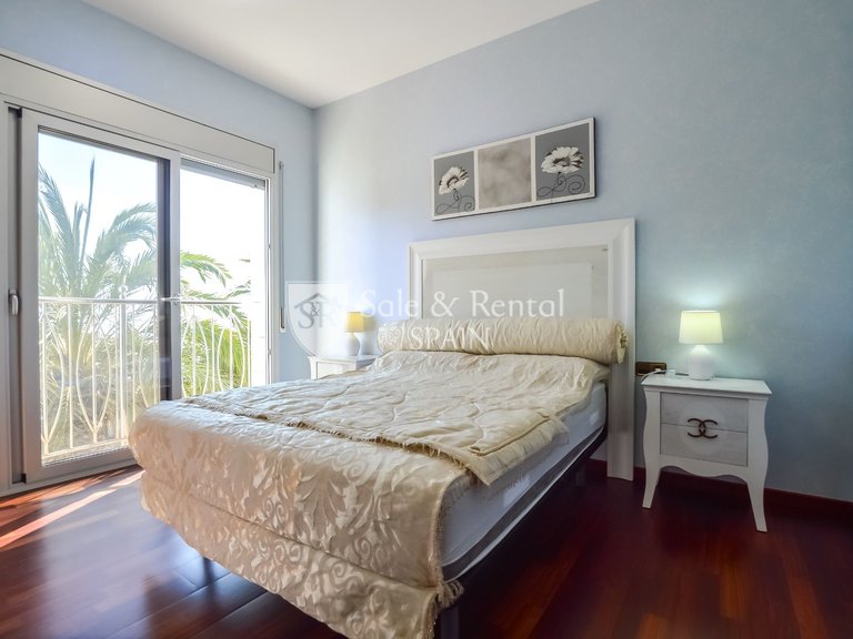 Villa for Sale in Lloret De Mar, Gerona 32