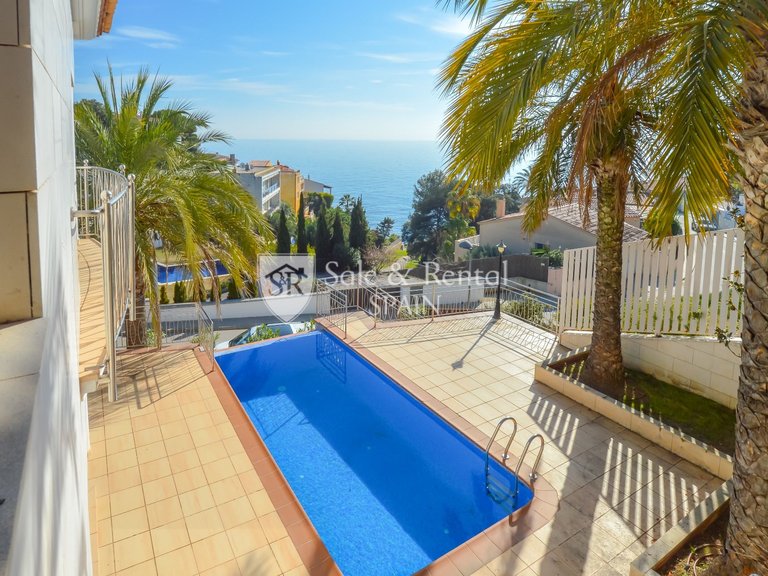 Villa for Sale in Lloret De Mar, Gerona 42