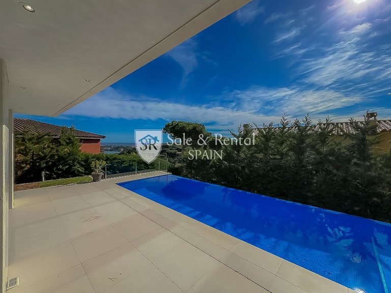 Villa for Sale in Sant Feliu De Guixols, Gerona 4