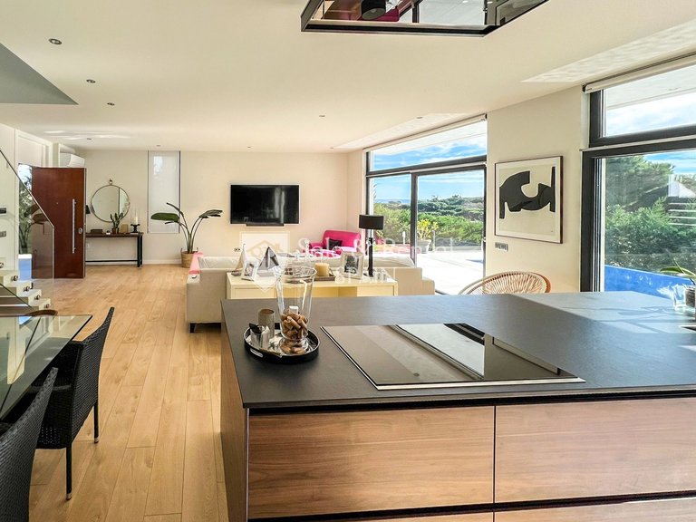Villa for Sale in Sant Feliu De Guixols, Gerona 5