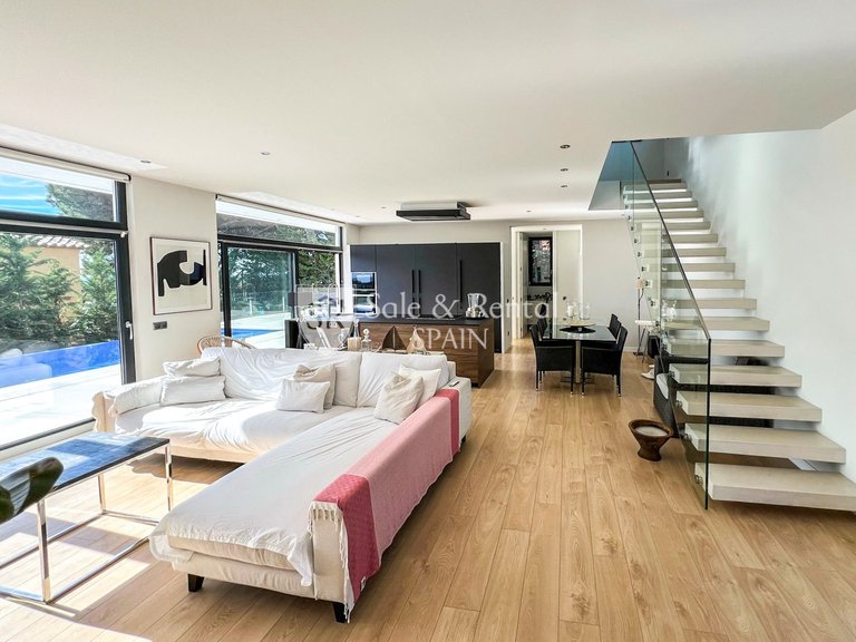 Villa for Sale in Sant Feliu De Guixols, Gerona 7