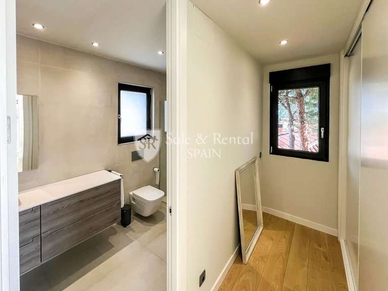 Villa for Sale in Sant Feliu De Guixols, Gerona 16