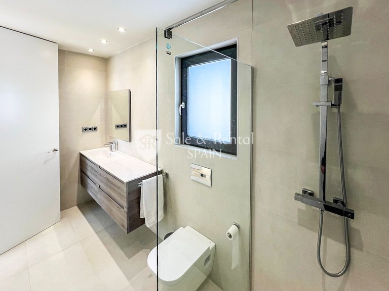 Villa for Sale in Sant Feliu De Guixols, Gerona 19