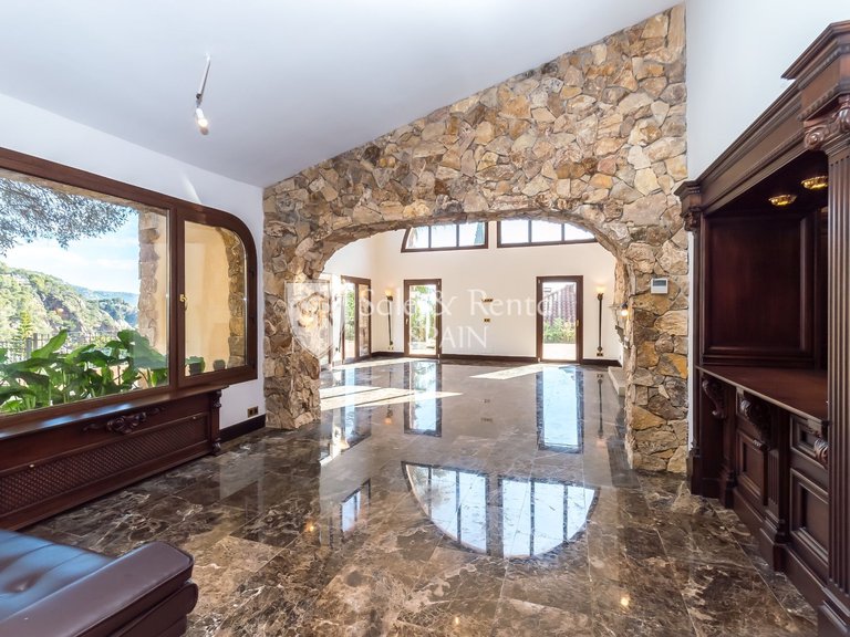 Villa for Sale in Blanes, Gerona 10