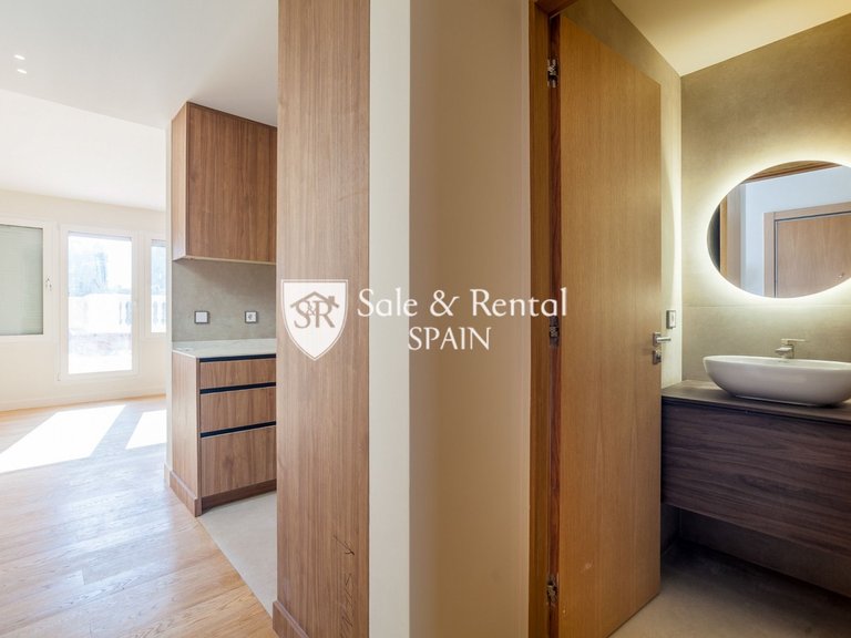 Apartment for Sale in Barcelona, Barcelona 2