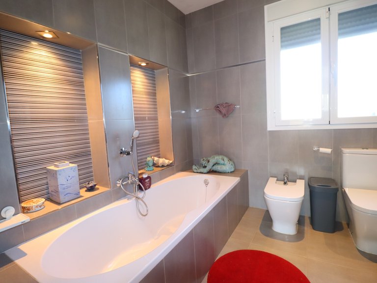 Villa for Sale in Puerto Lumbreras, Murcia 38