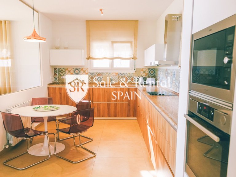 Villa for Sale in Lloret De Mar, Gerona 9