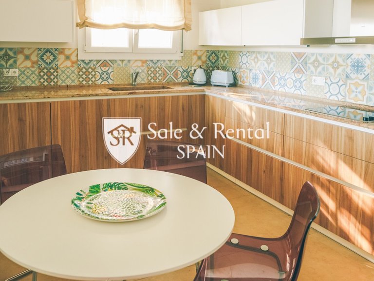 Villa for Sale in Lloret De Mar, Gerona 10