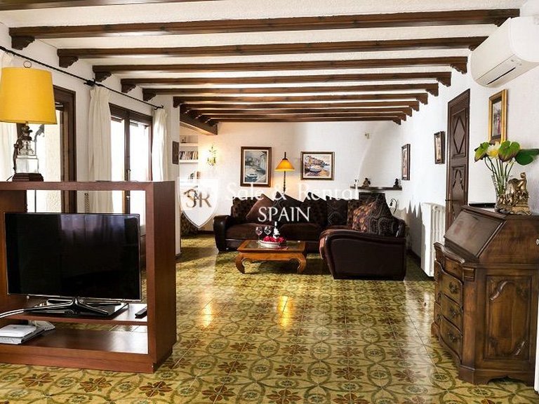 Villa for Sale in Lloret De Mar, Gerona 9
