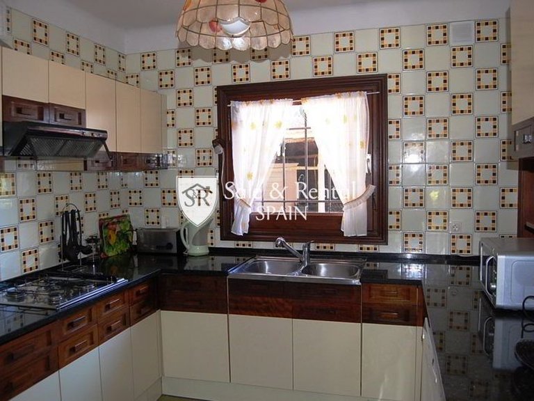 Villa for Sale in Lloret De Mar, Gerona 13