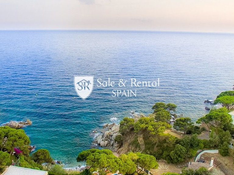 Villa for Sale in Lloret De Mar, Gerona 6