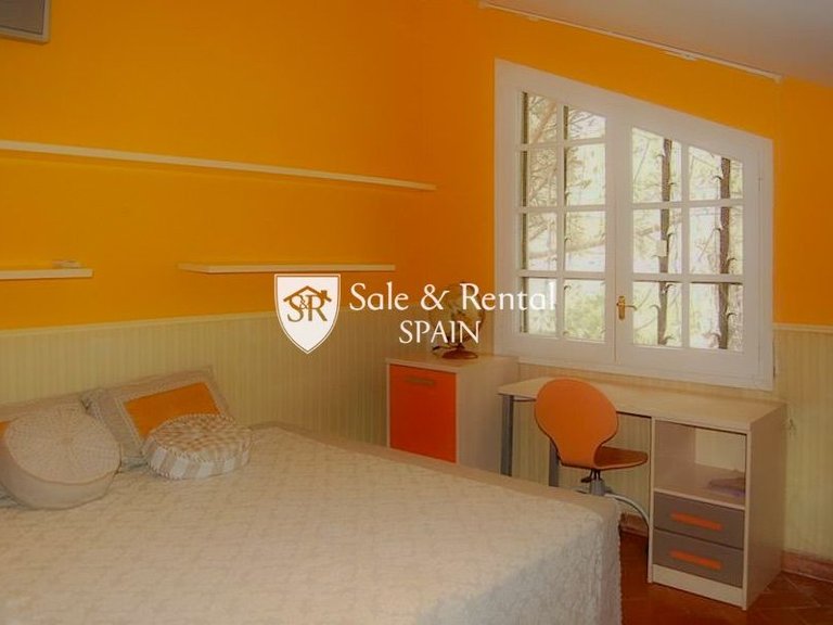 Villa for Sale in Lloret De Mar, Gerona 28