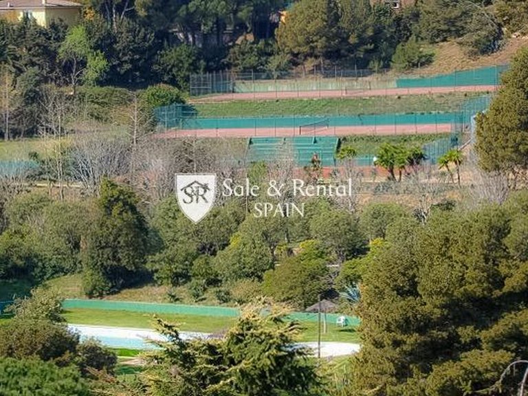 Villa for Sale in Lloret De Mar, Gerona 50