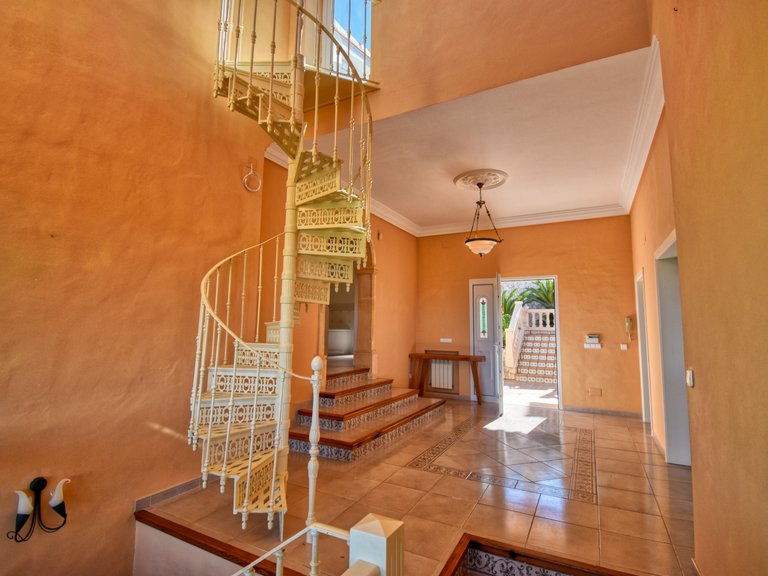 Villa for Sale in Inland La Sella Golf, Alicante 2